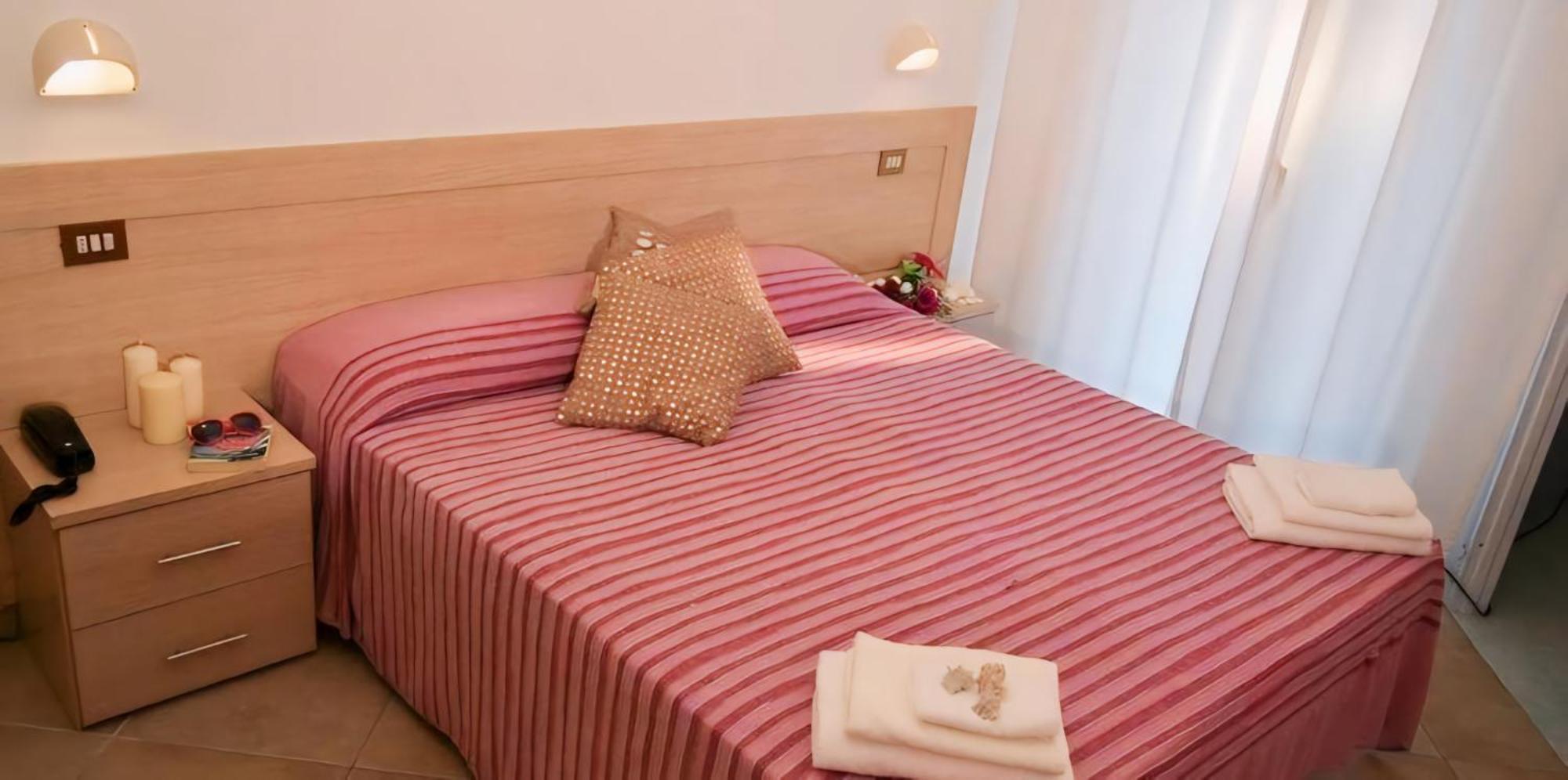 Hotel Baltic Misano Adriatico Buitenkant foto