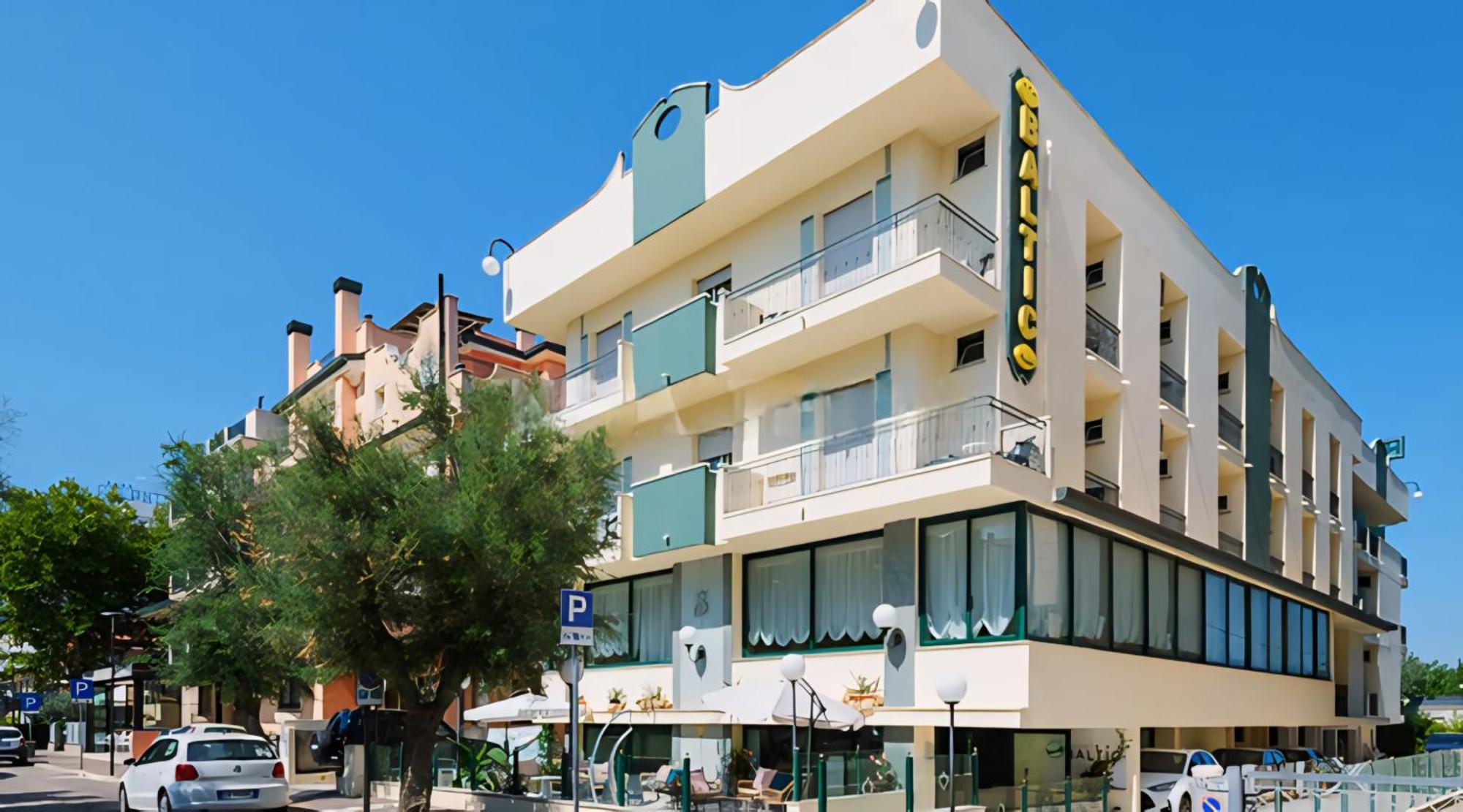 Hotel Baltic Misano Adriatico Buitenkant foto